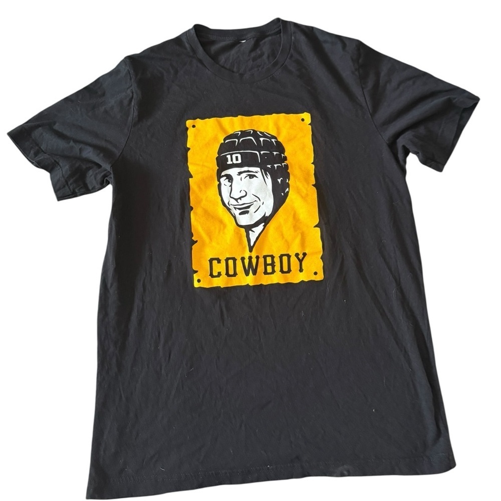 Cowboy Graphic Football-Style Tee – Fits Like Men’s Medium